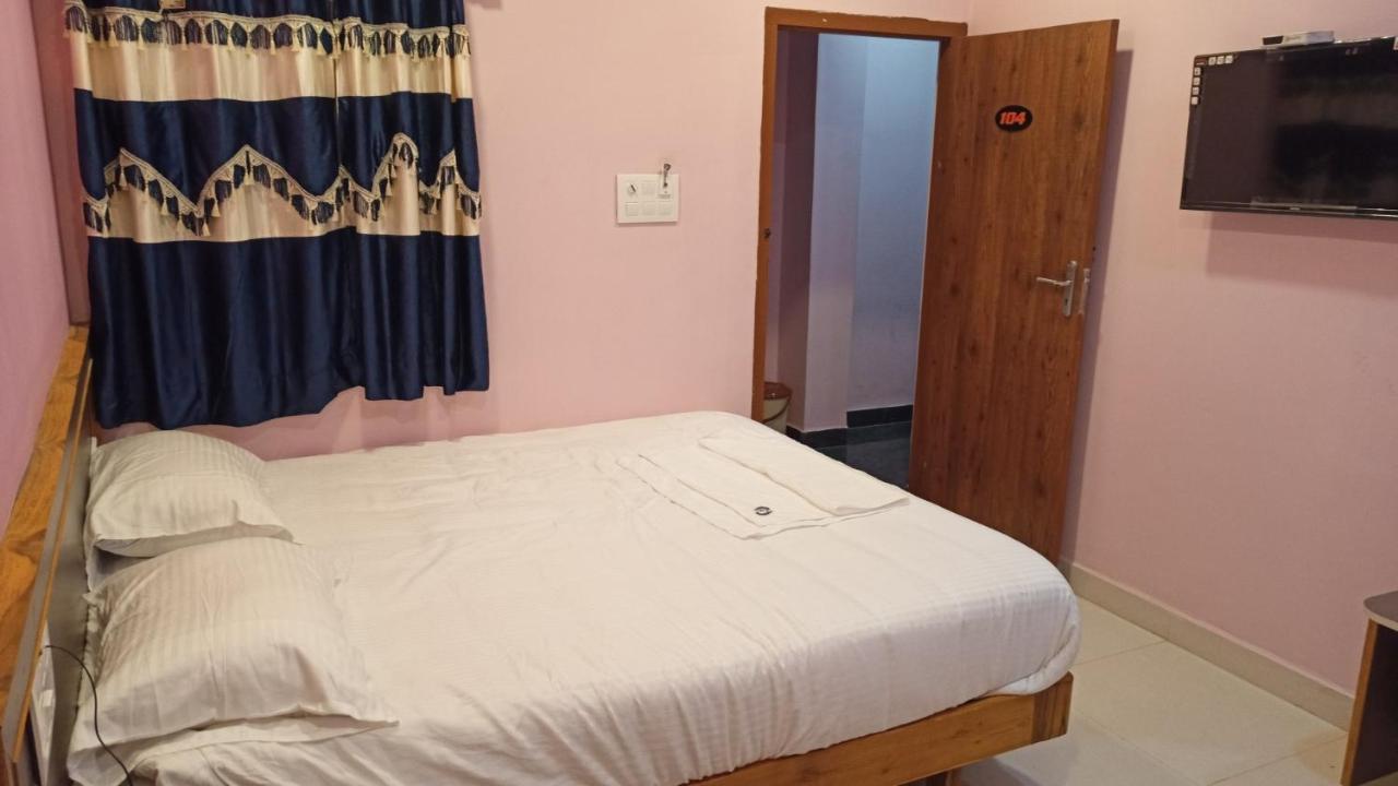 Hotel Aarthi Residency Karaikkudi Exteriér fotografie