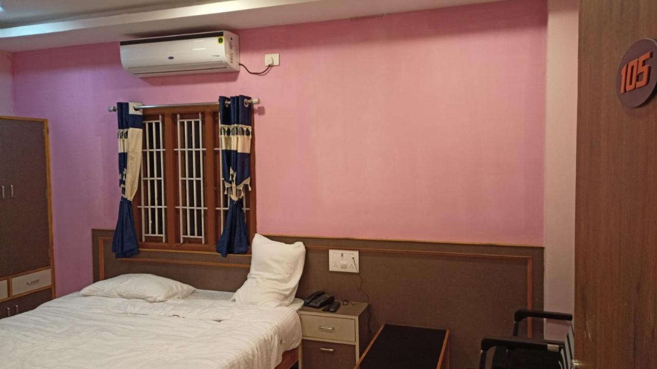 Hotel Aarthi Residency Karaikkudi Exteriér fotografie